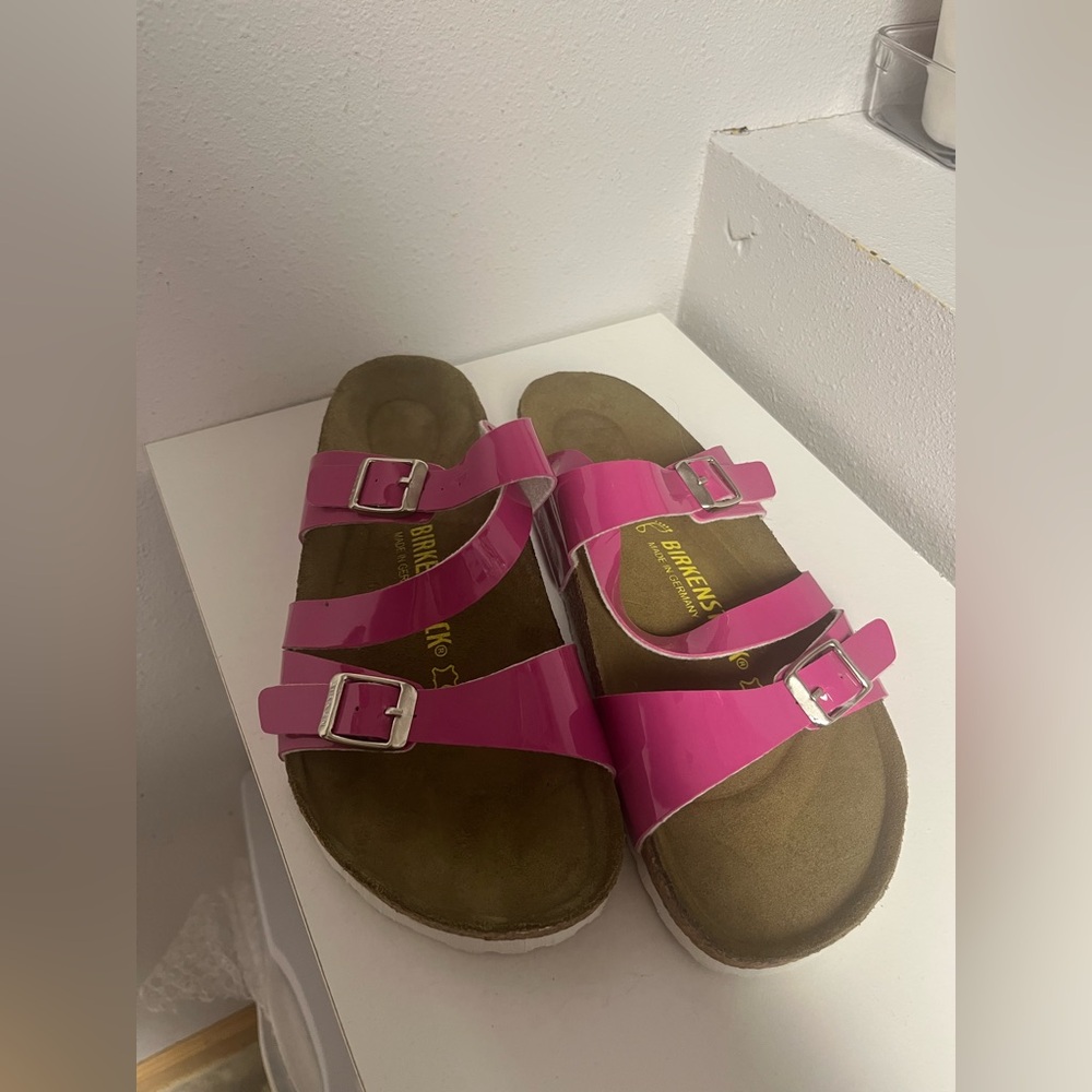 Women’s Birkenstock Sandals Size 39 (8.5)